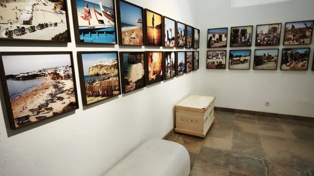 Cartaz: Exposição de Fotografia "O Algarve de Asta e Luís de Almeida d’Eça"