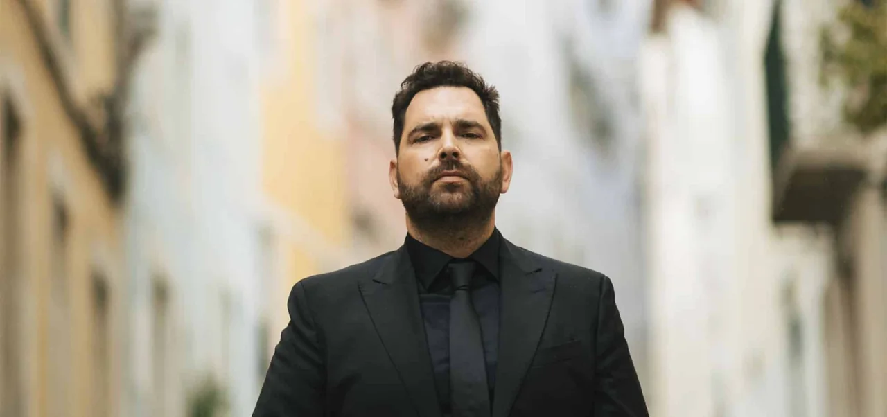 Imagem: Marco Rodrigues canta Carlos do Carmo