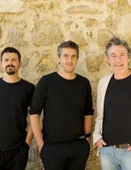 Cartaz: SUL/BERNARDO COUTO, BERNARDO MOREIRA E LUÍS FIGUEIREDO HÁ FADO NO CAIS