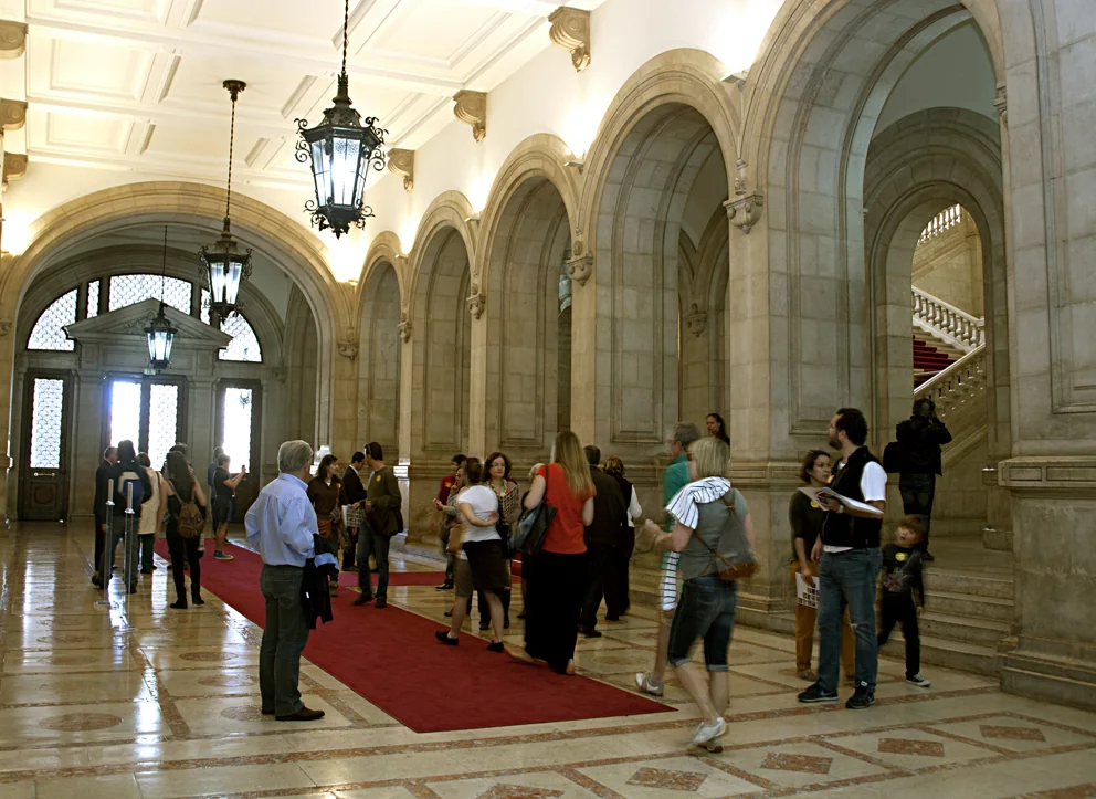 Imagem: Tudo é Semente. Exposição na Assembleia da República